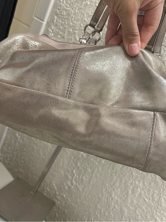 Coach Metallic Gold Leather Tote Bag | Large Shoulder Bag | Lilac Interior - Picture 13 of 15